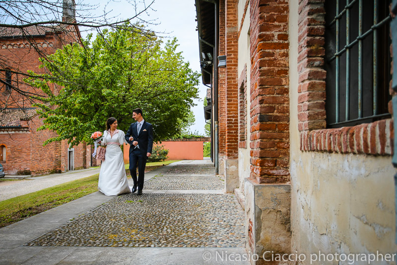 foto sposi a Morimondo matrimonio-Milano