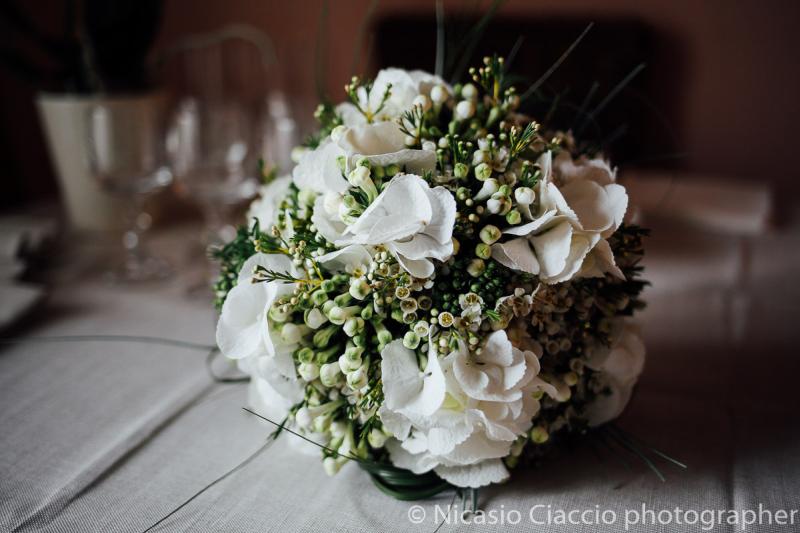 Bouquet Sposa ortensia bianca
