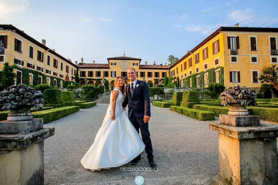 Matrimonio a villa Orsini Colonna, Imbersago, Milano,  ritratto degli sposi